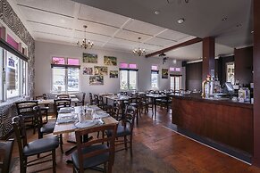 Comfort Inn Westshore Beach