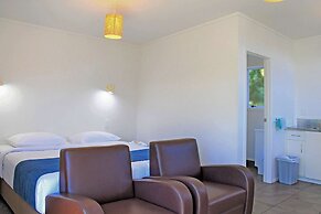 Comfort Inn Westshore Beach