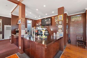 Comfort Inn Westshore Beach