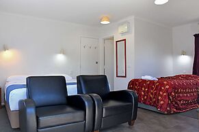 Comfort Inn Westshore Beach