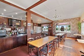 Comfort Inn Westshore Beach