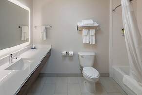 Holiday Inn Express & Suites N Waco Area - West by IHG