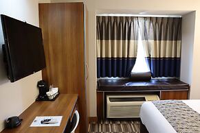 Microtel Inn & Suites by Wyndham Columbus/Near Fort Moore