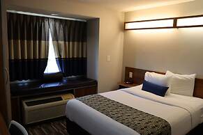 Microtel Inn & Suites by Wyndham Columbus/Near Fort Moore