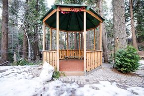 Arrowhead Tree Top Lodge