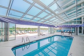 Bahama Sands Luxury Condominiums