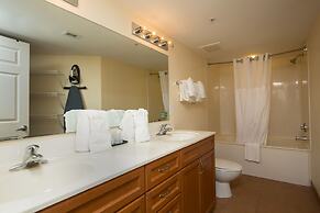 Bahama Sands Luxury Condominiums