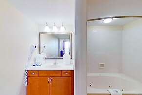 Bahama Sands Luxury Condominiums