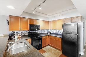 Bahama Sands Luxury Condominiums