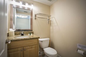 Crystal Palms Beach Resort