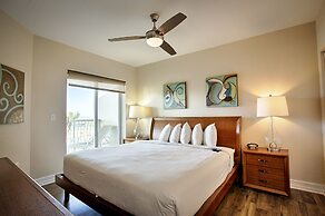 Crystal Palms Beach Resort