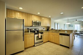 Crystal Palms Beach Resort