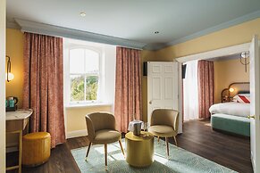 Grange Hotel