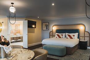Grange Hotel