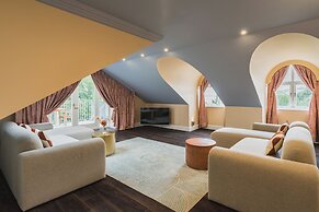 Grange Hotel