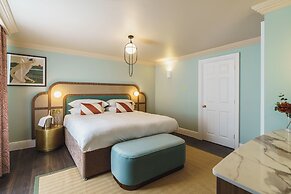 Grange Hotel