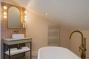 Grange Hotel