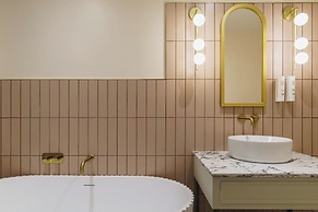 Grange Hotel
