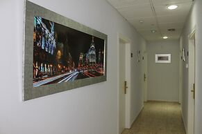 Hotel Barajas Plaza Madrid