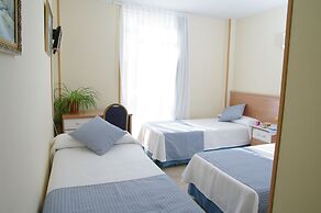 Hotel Barajas Plaza Madrid