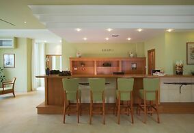 Dolce Villa Hotel