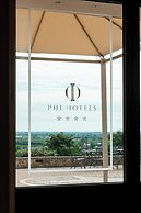 PHI Hotel Astoria