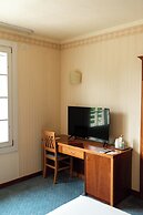 PHI Hotel Astoria