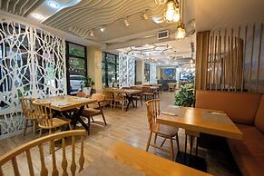 Hotel Kazzhol Almaty