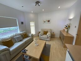 Earle House Serviced Apartments