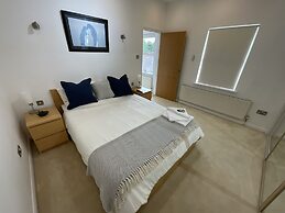 Earle House Serviced Apartments