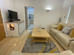 Earle House Serviced Apartments