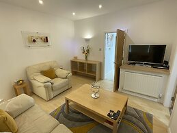 Earle House Serviced Apartments