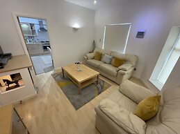 Earle House Serviced Apartments
