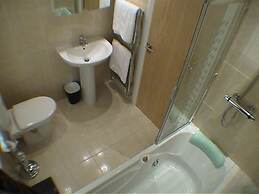 Earle House Serviced Apartments