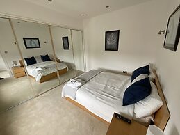 Earle House Serviced Apartments