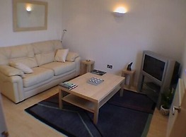 Earle House Serviced Apartments