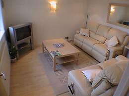 Earle House Serviced Apartments