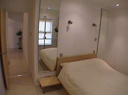 Earle House Serviced Apartments