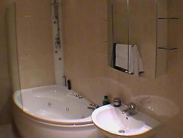 Earle House Serviced Apartments