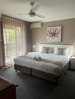 Oasis Inn Ulladulla - Guest 18 Years and Older