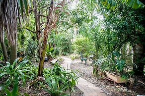 Oasis Inn Ulladulla - Guest 18 Years and Older