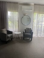Oasis Inn Ulladulla - Guest 18 Years and Older