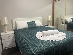 Oasis Inn Ulladulla - Guest 18 Years and Older