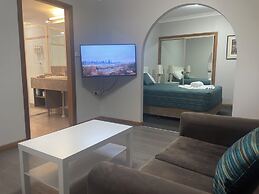 Oasis Inn Ulladulla - Guest 18 Years and Older