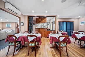 Oasis Inn Ulladulla - Guest 18 Years and Older