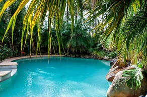 Oasis Inn Ulladulla - Guest 18 Years and Older