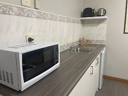 Oasis Inn Ulladulla - Guest 18 Years and Older