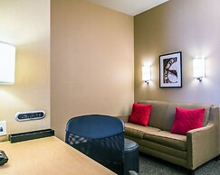 Cambria Hotel Columbus - Polaris