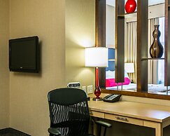 Cambria Hotel Columbus - Polaris