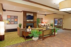 Holiday Inn Express & Suites Logan by IHG